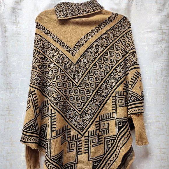 UNIQUE-Handmade Colombian Poncho/Ruana - Picture 1 of 3